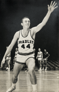 Mike Owens played basketball for the Bradley Braves.