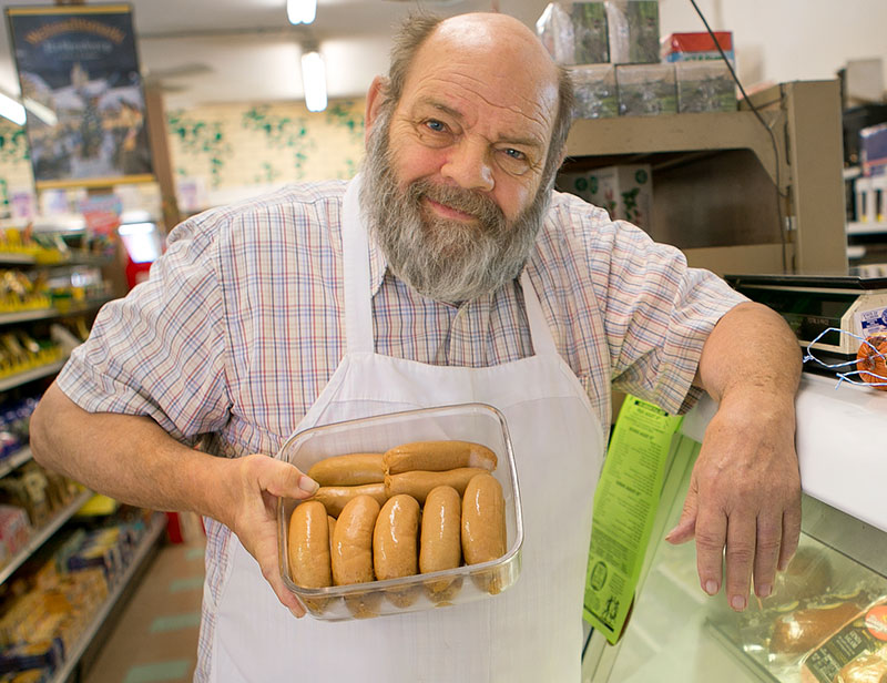 Art and his sausages