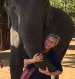 Hugging-my-elephant-after-our-day-together