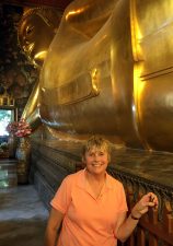 Reclining-Budda-in-Bangkok-Thailand