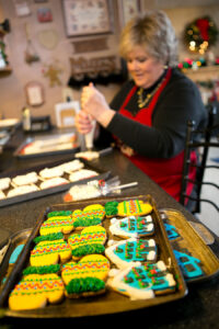 Joni King (LMQC on WQAD) Decorating Sidebar 